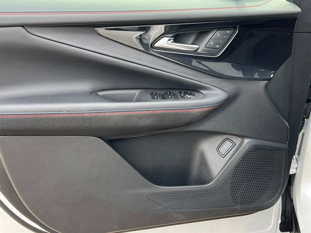 Certified 2025 Chevrolet Blazer EV RS w/ Super Cruise Package image 17