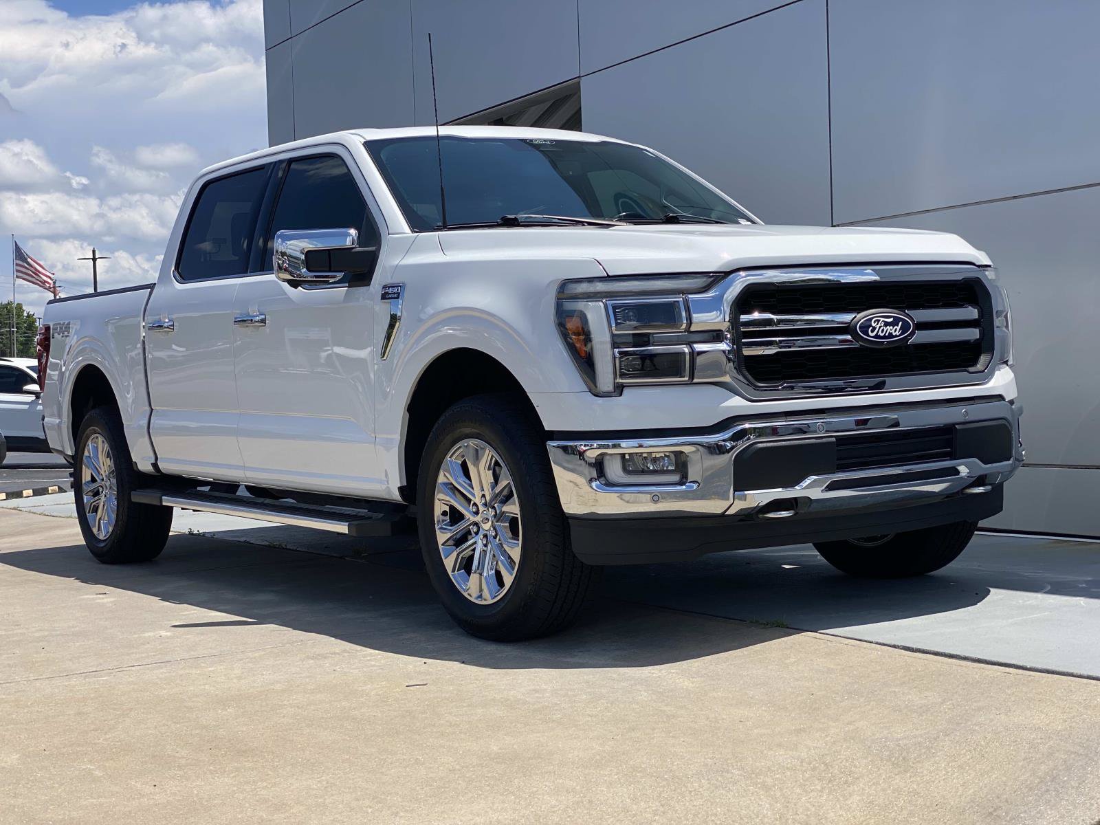 Used 2024 Ford F150 Lariat w/ Equipment Group 502A High AWD/4WD image 2