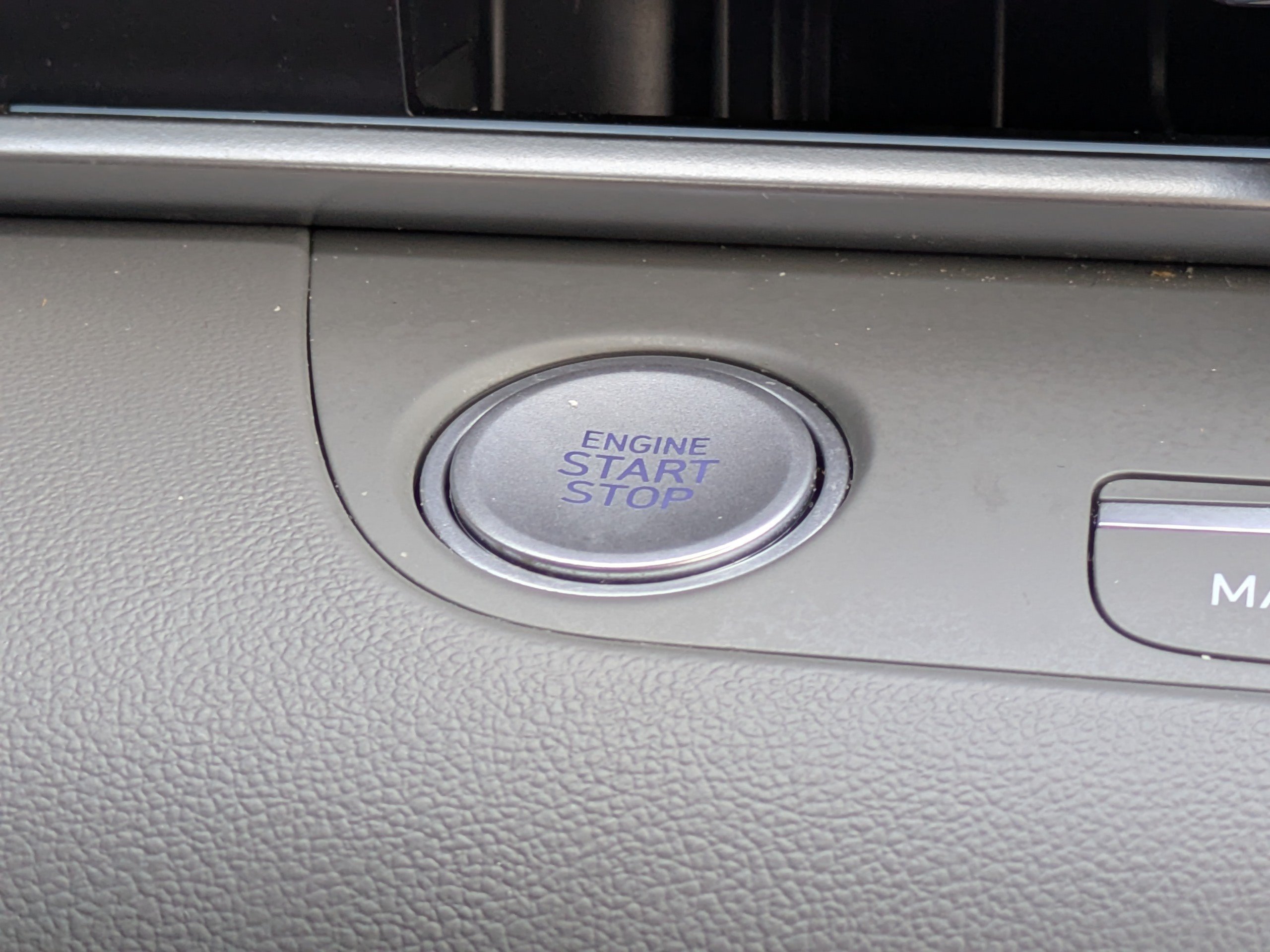 Certified 2024 Hyundai Elantra Blue FWD image 27