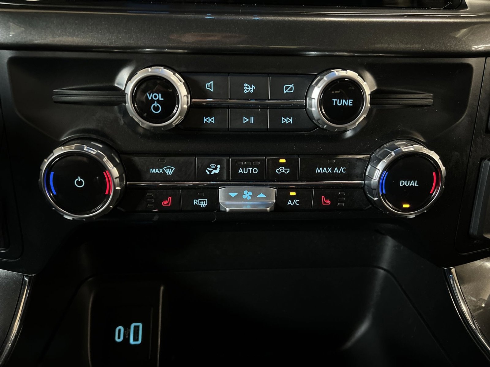 Used 2023 Ford F150 XLT w/ Equipment Group 302A High image 18