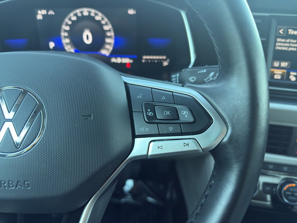 Used 2023 Volkswagen Jetta SE w/ Panoramic Sunroof Package image 16