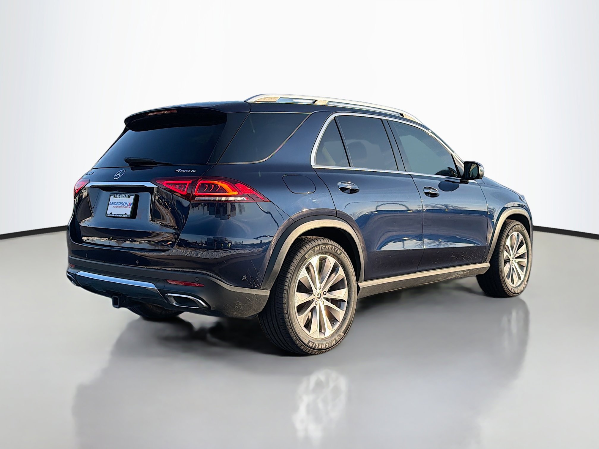 Used 2022 Mercedes-Benz GLE 450 4MATIC image 2