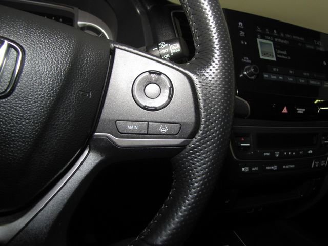 Certified 2025 Honda Passport EX-L image 6
