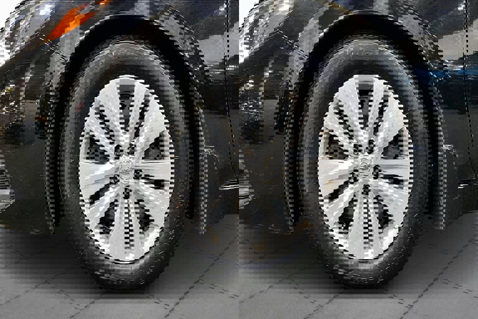 Used 2020 Nissan Sentra S image 10