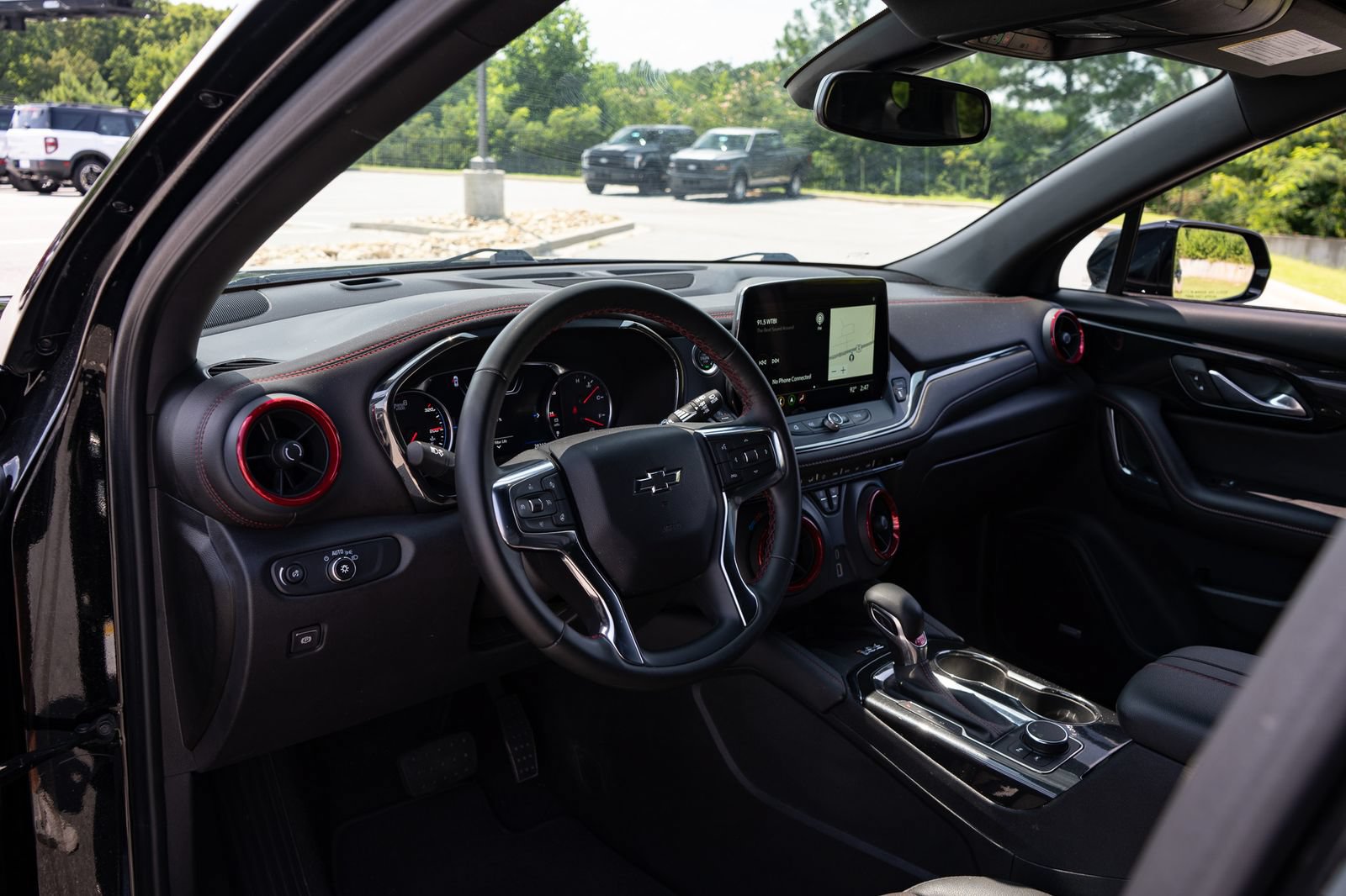 Used 2025 Chevrolet Blazer RS FWD image 13