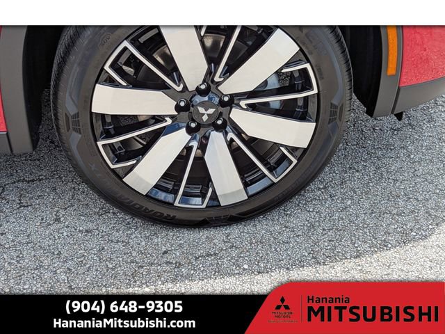 New 2025 Mitsubishi Outlander SE image 11