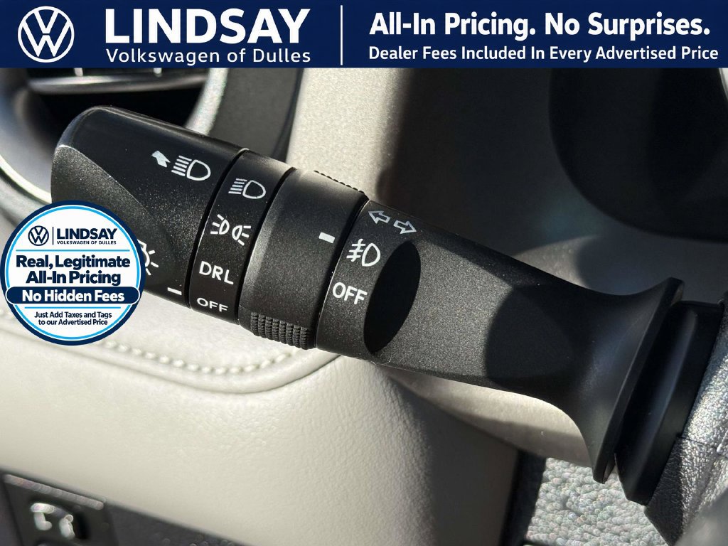 Used 2016 Toyota RAV4 XLE AWD/4WD image 24