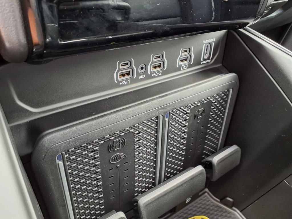 New 2026 RAM 1500 Laramie w/ Night Edition image 19