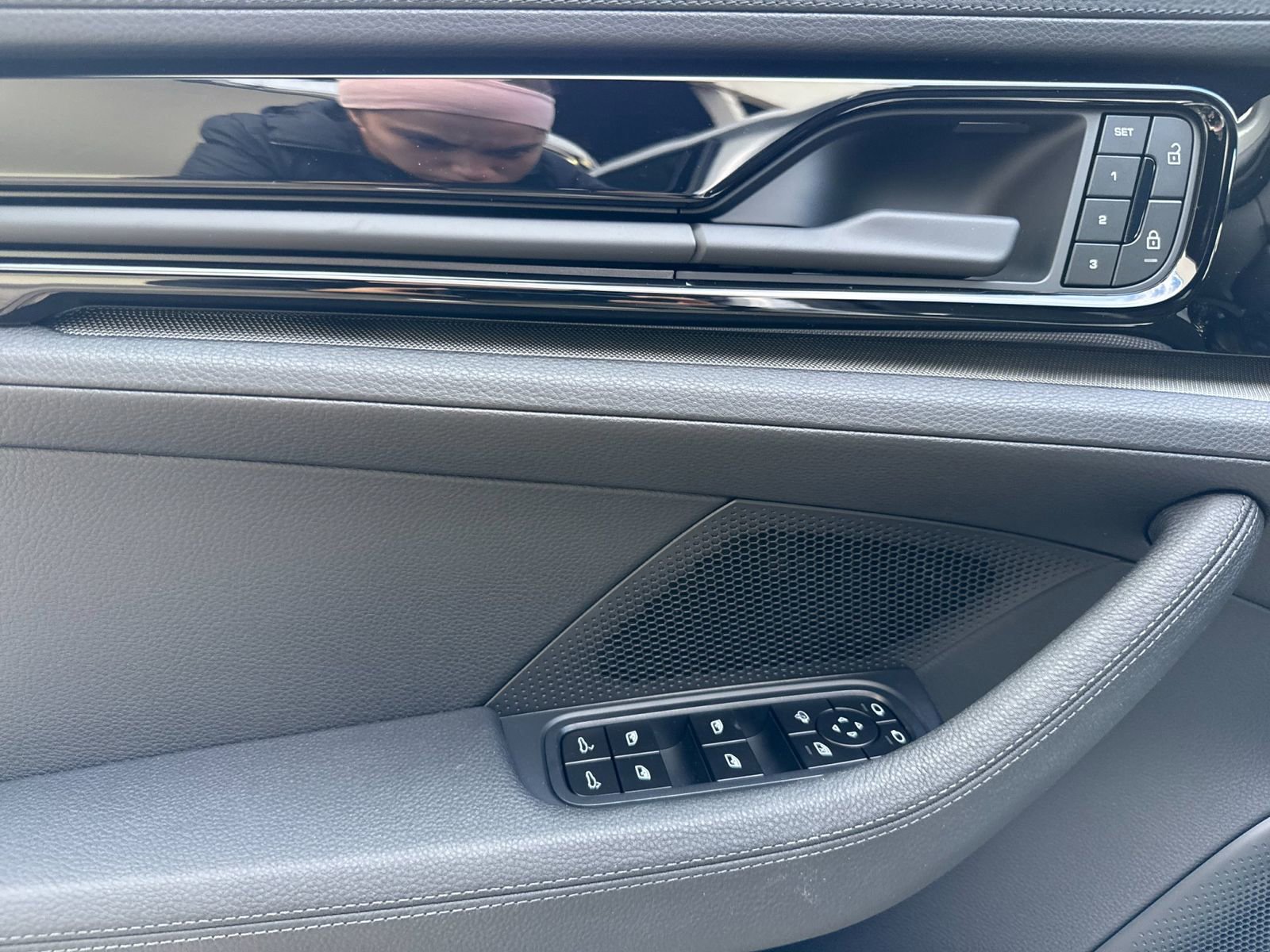 New 2026 Porsche Panamera 4 AWD/4WD image 12