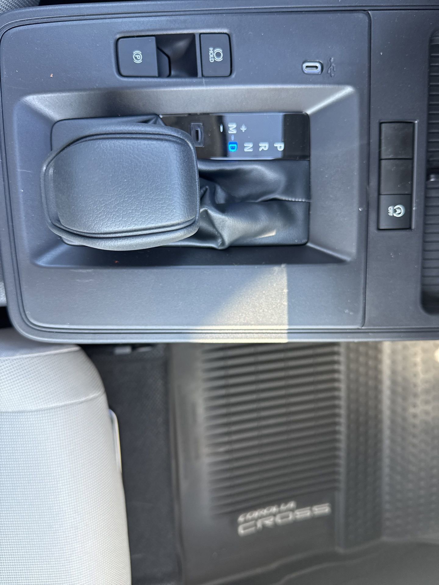 New 2026 Toyota Corolla Cross L image 37