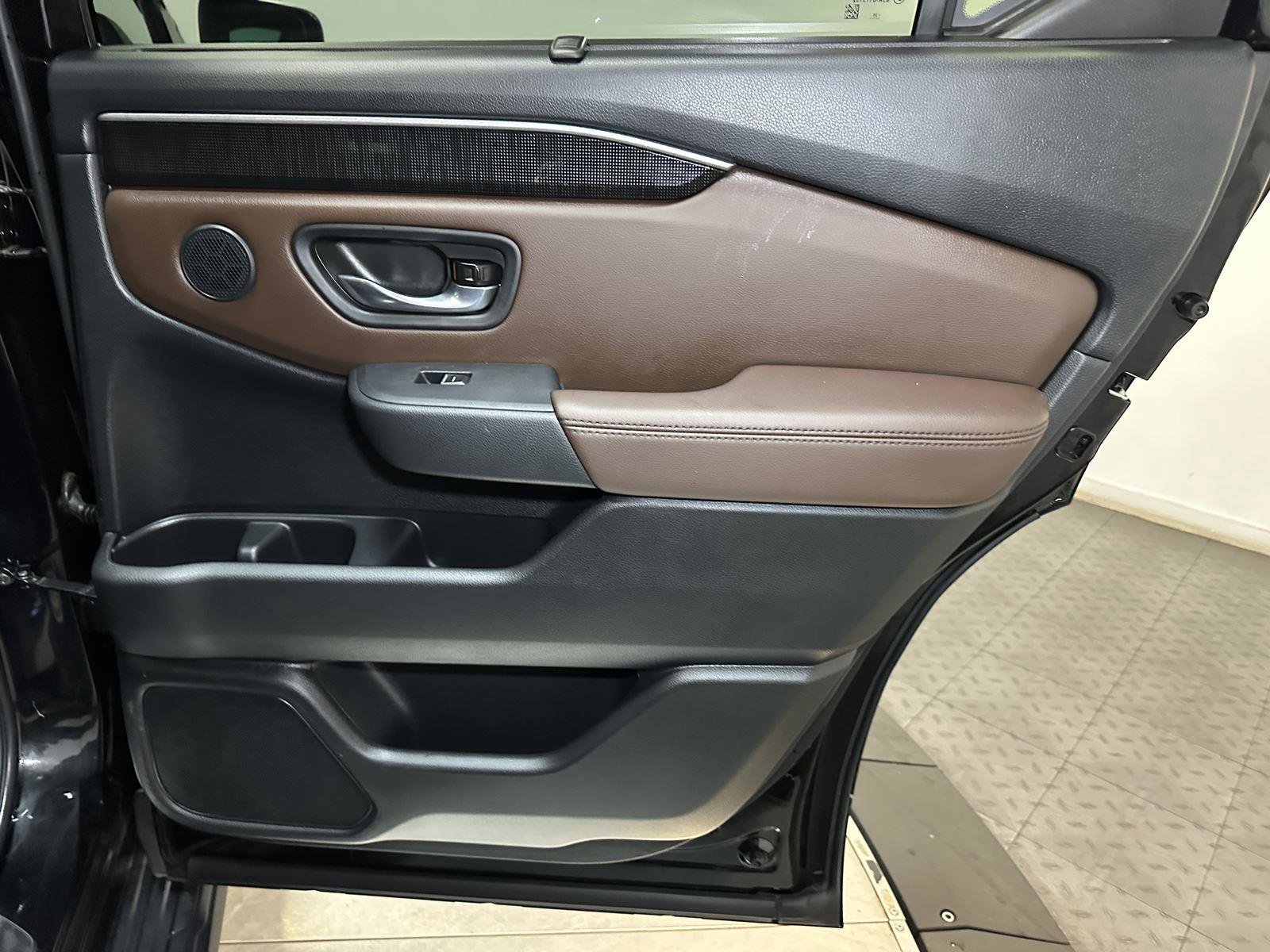 Certified 2025 Honda Pilot Elite image 34
