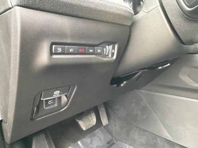 New 2026 Jeep Cherokee Laredo AWD/4WD image 18