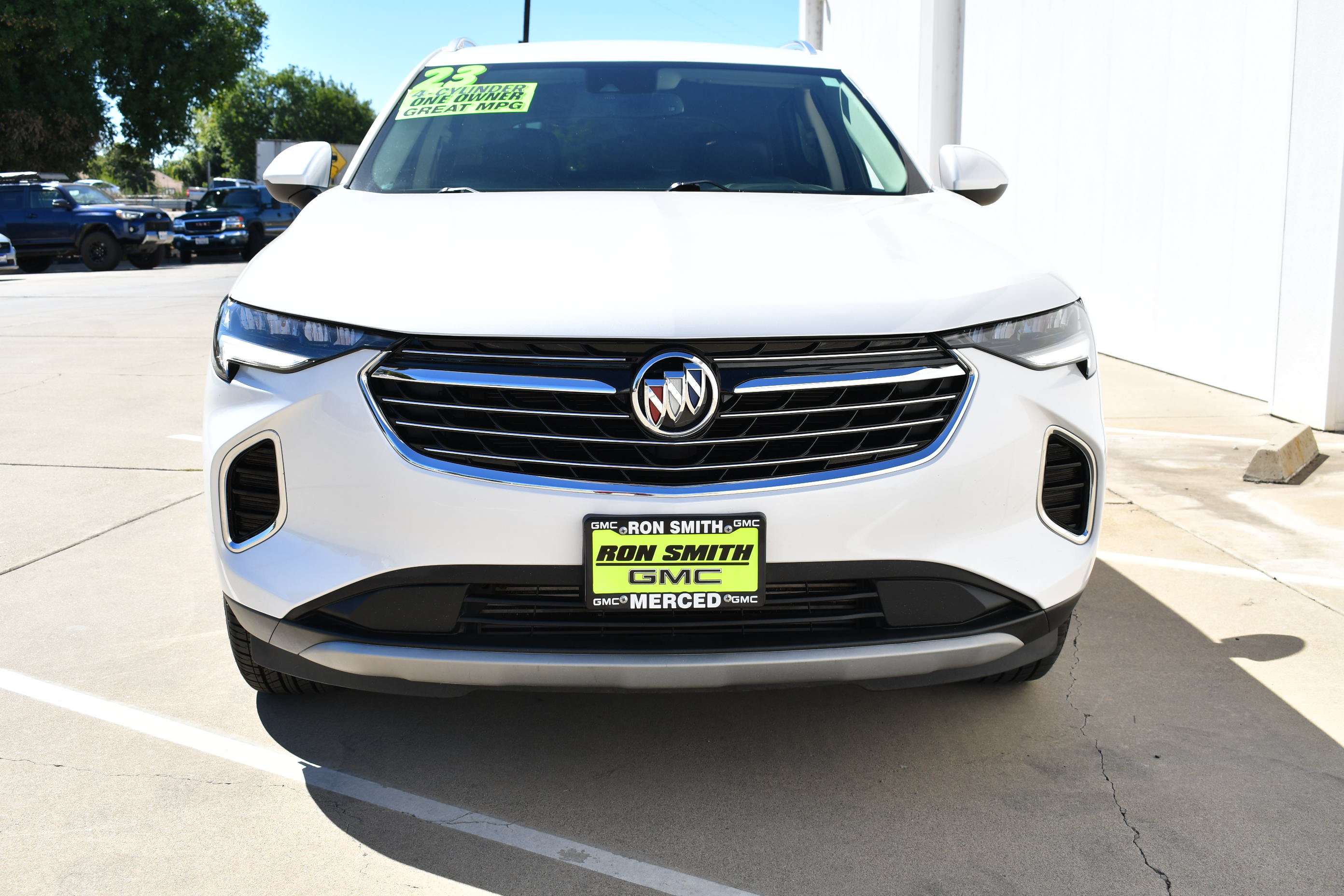 Used 2023 Buick Envision Preferred FWD image 3