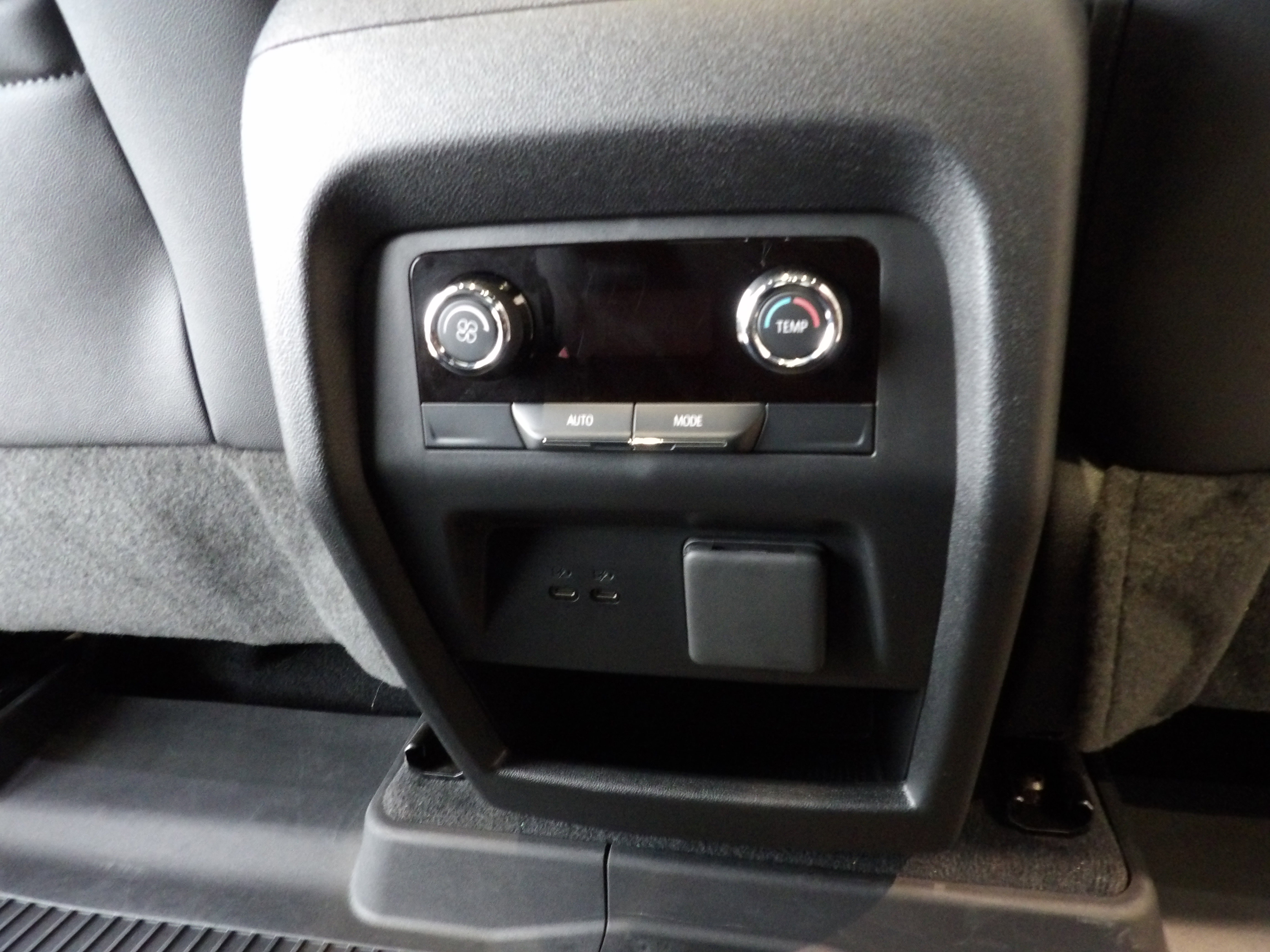 Used 2024 Chevrolet Traverse Z71 w/ LPO, Floor Liner Package image 23