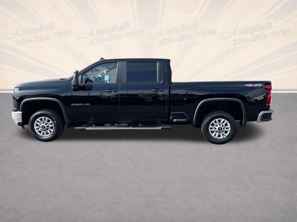 Used 2024 Chevrolet Silverado 2500 LT image 2