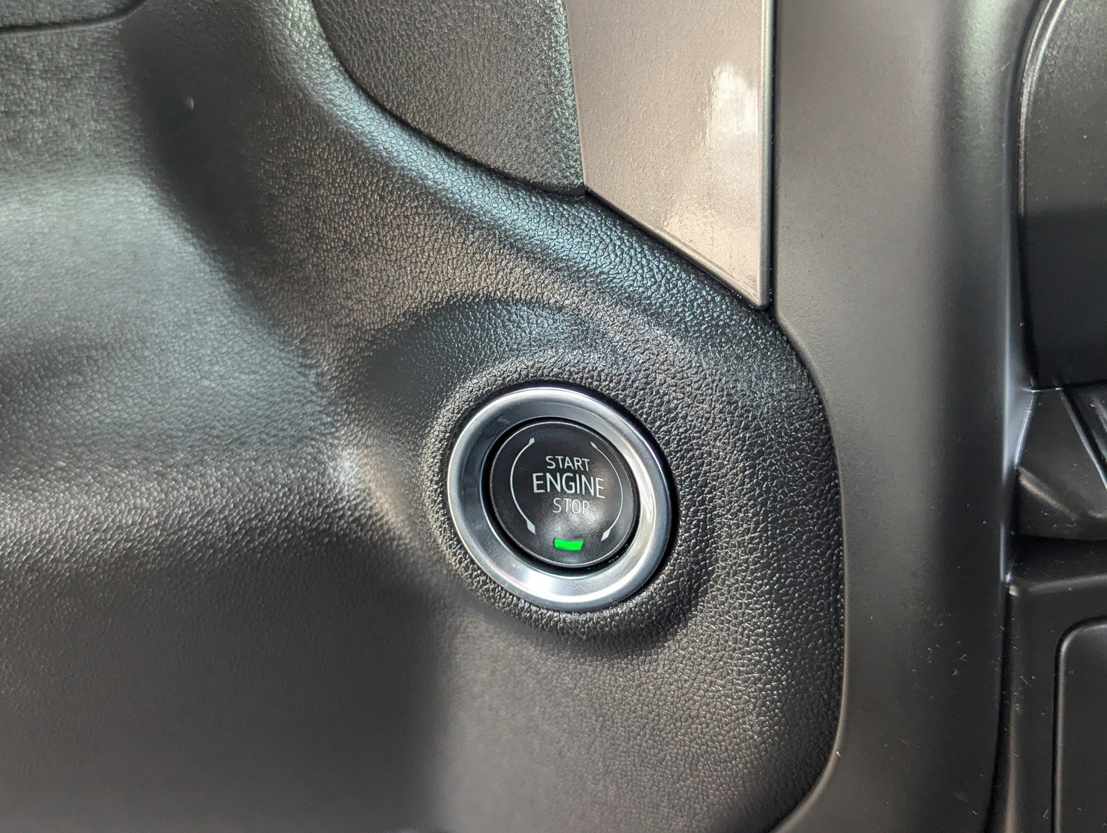 Certified 2025 Chevrolet Silverado 1500 W/T image 21