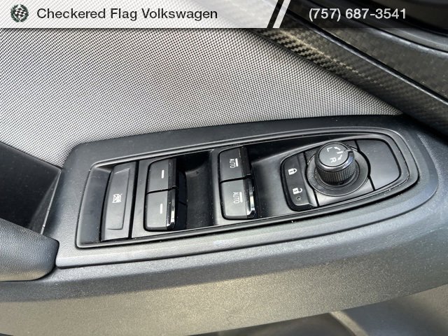 Used 2018 Subaru Crosstrek 2.0i image 14