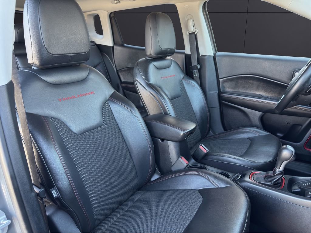 Used 2019 Jeep Compass Trailhawk w/ Cold Weather Group image 14
