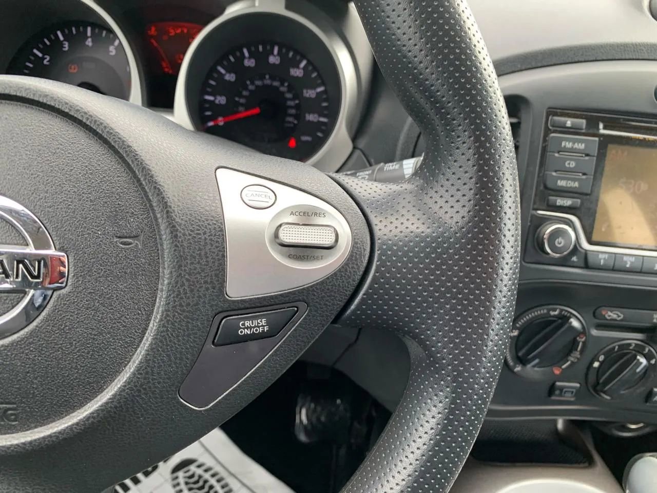 Used 2015 Nissan Juke S FWD image 14