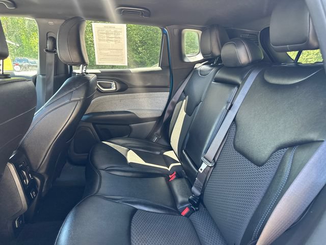 Used 2024 Jeep Compass Latitude AWD/4WD image 19