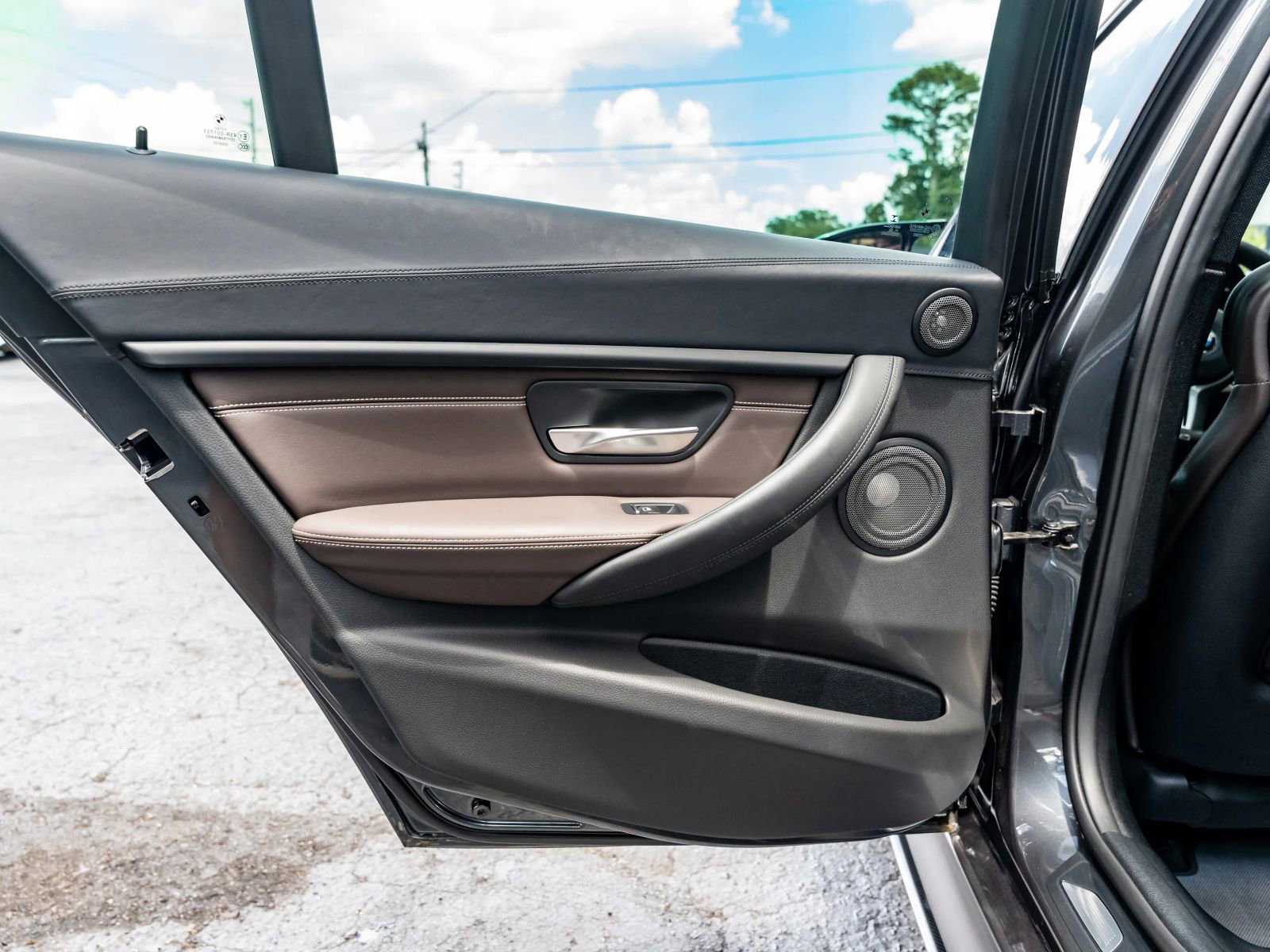 Used 2017 BMW M3 RWD image 51