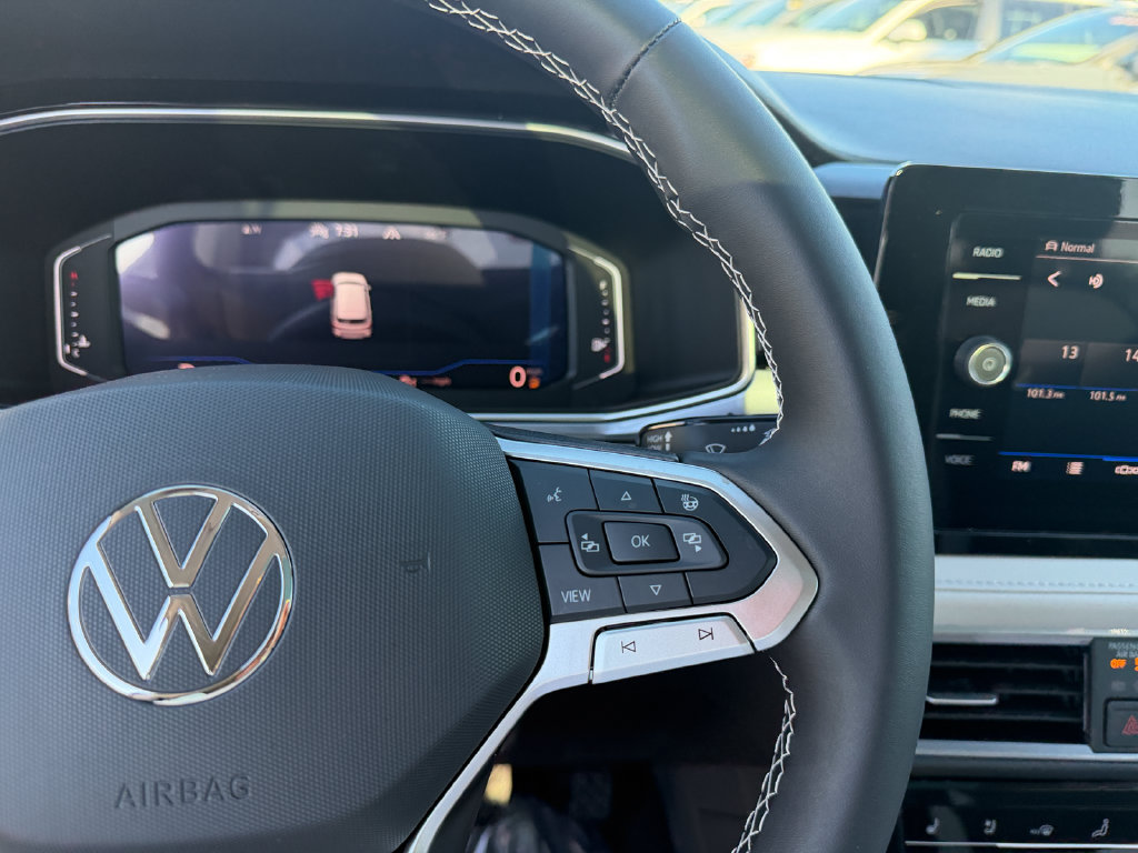 New 2026 Volkswagen Taos SEL AWD/4WD image 16