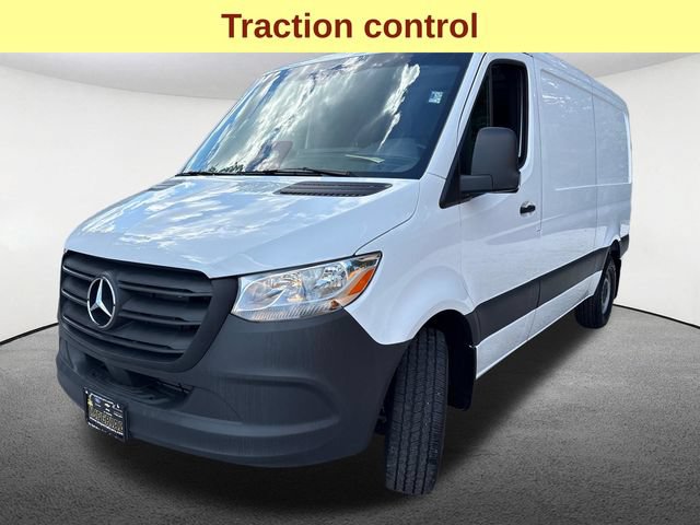 Used 2025 Mercedes-Benz Sprinter 2500 image 5