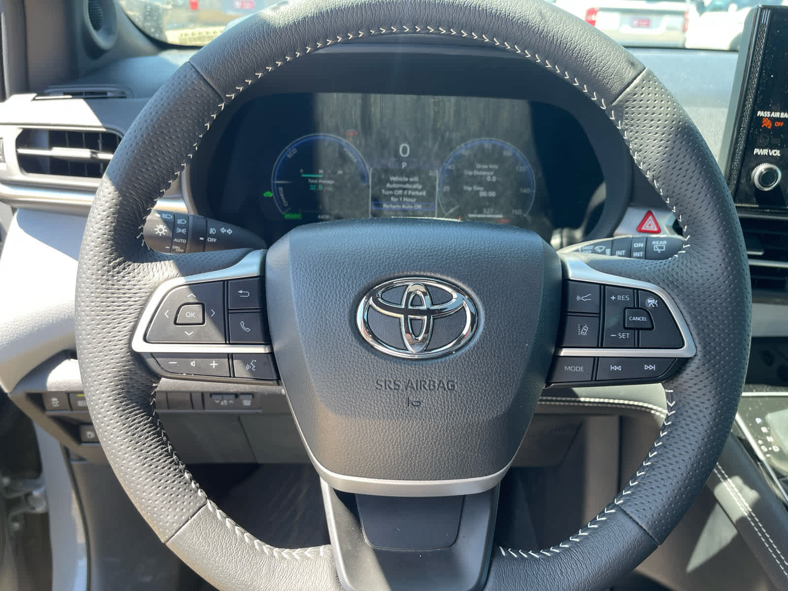 Used 2026 Toyota Sienna XSE AWD/4WD image 8