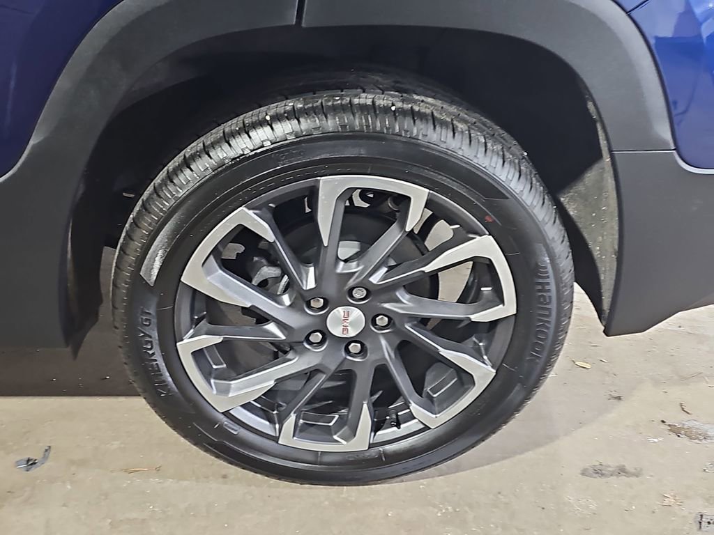 Certified 2022 GMC Terrain SLT w/ Tech Package image 38