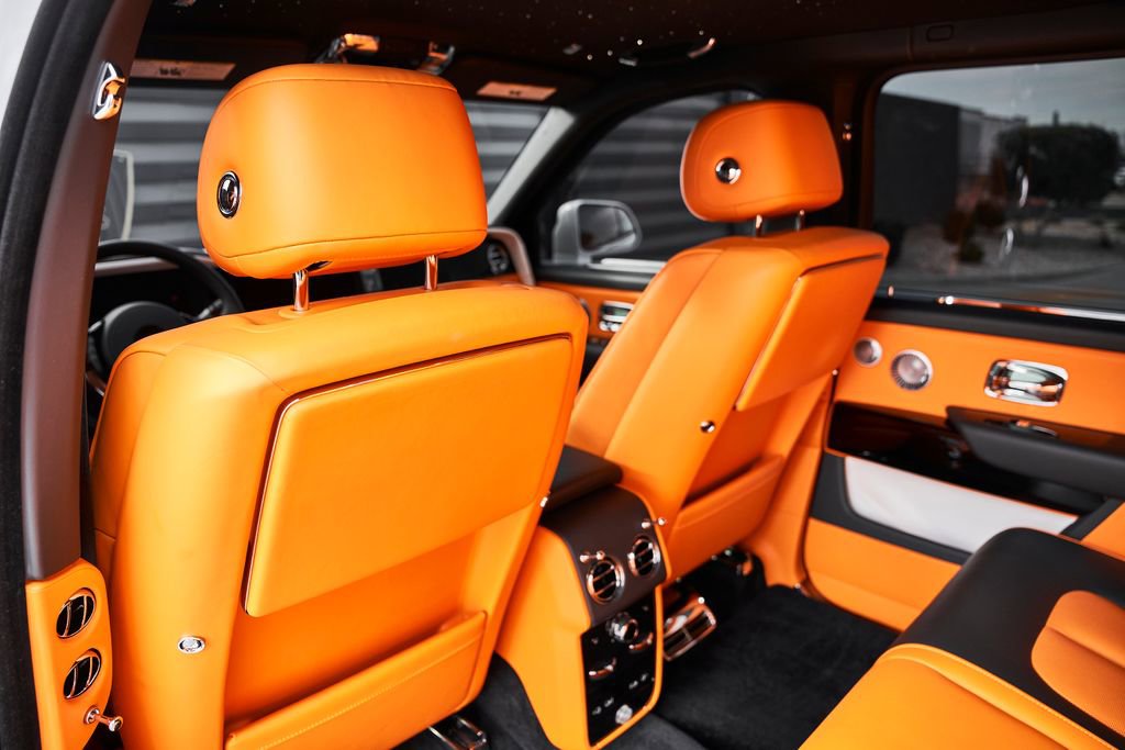 Used 2025 Rolls-Royce Cullinan AWD/4WD image 50