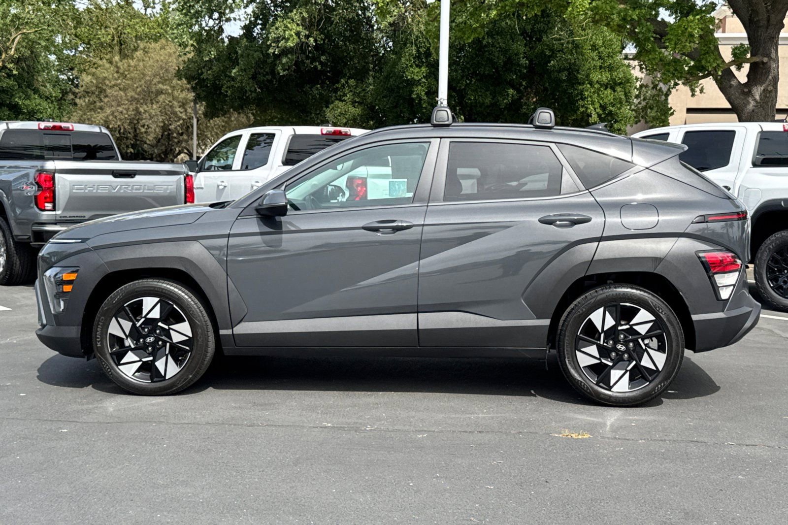 Used 2024 Hyundai Kona SEL FWD image 6