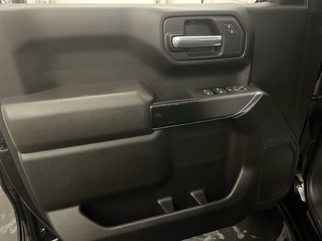 Used 2021 Chevrolet Silverado 1500 Custom Trail Boss w/ Midnight Edition AWD/4WD image 14