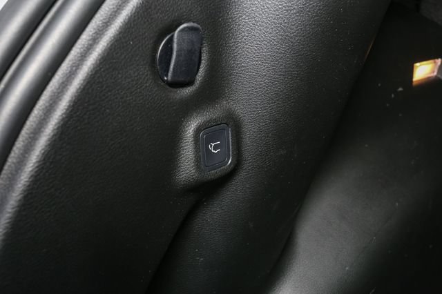 Used 2026 Jeep Compass Limited AWD/4WD image 12
