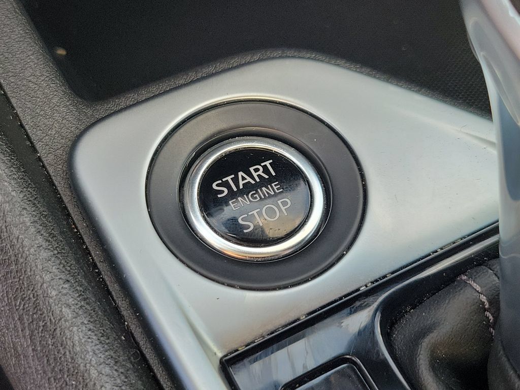 Used 2022 Nissan Sentra SV w/ Lighting Package FWD image 29