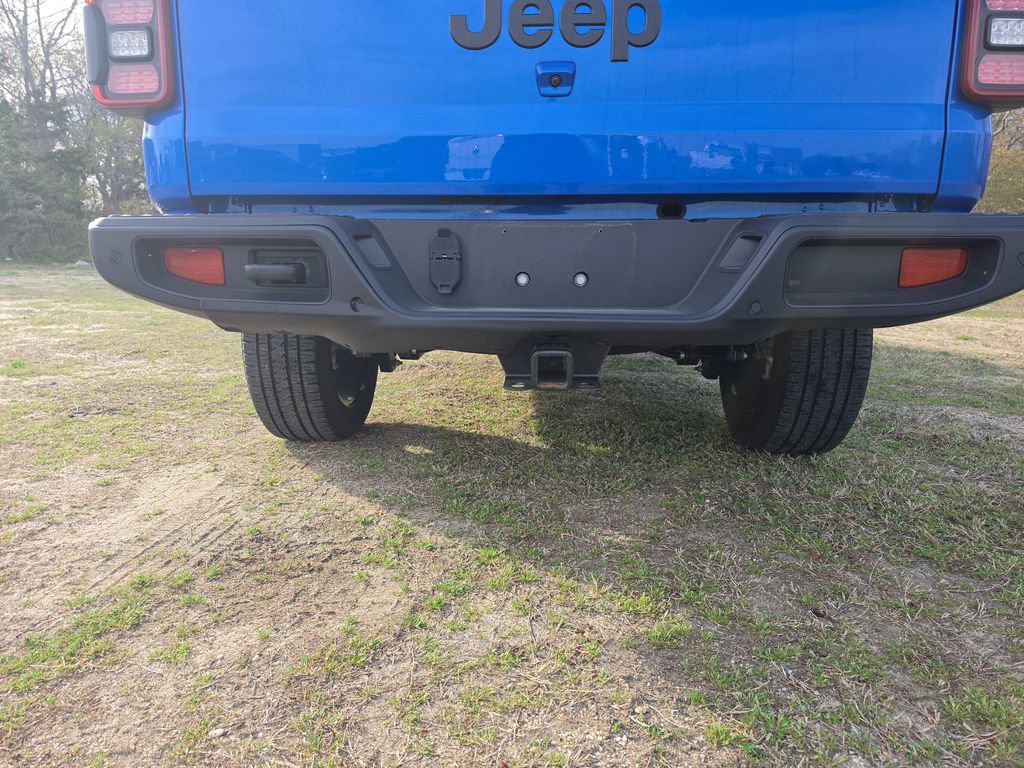 Used 2023 Jeep Gladiator Overland image 5