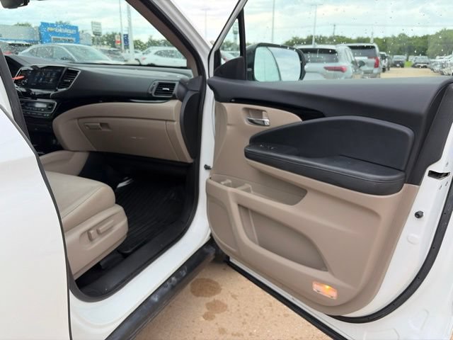 Used 2020 Honda Pilot Touring image 48