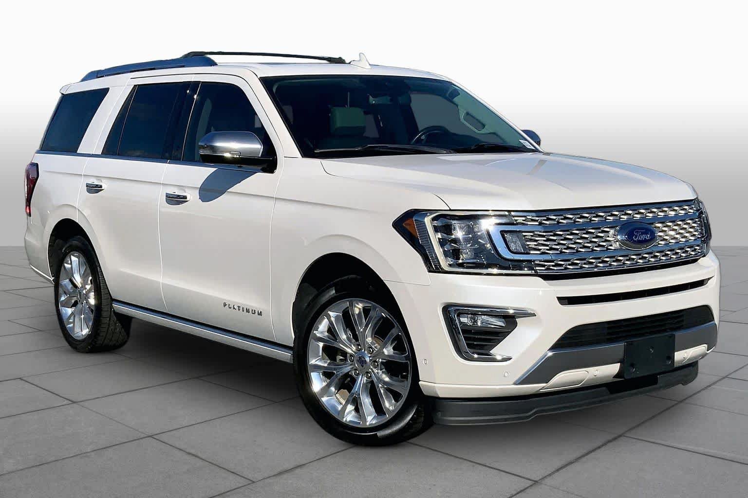 Used 2018 Ford Expedition Platinum RWD image 4