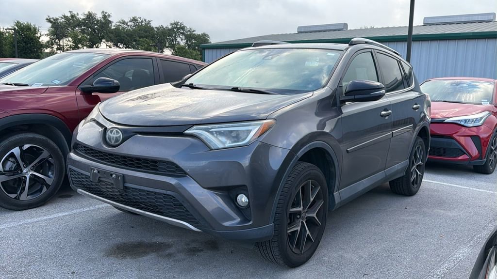 Used 2018 Toyota RAV4 SE w/ Power Extra Value Package FWD image 13