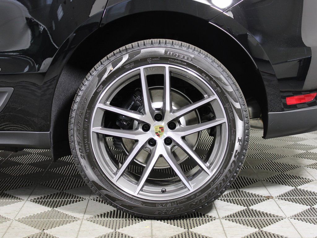 Certified 2026 Porsche Macan image 41