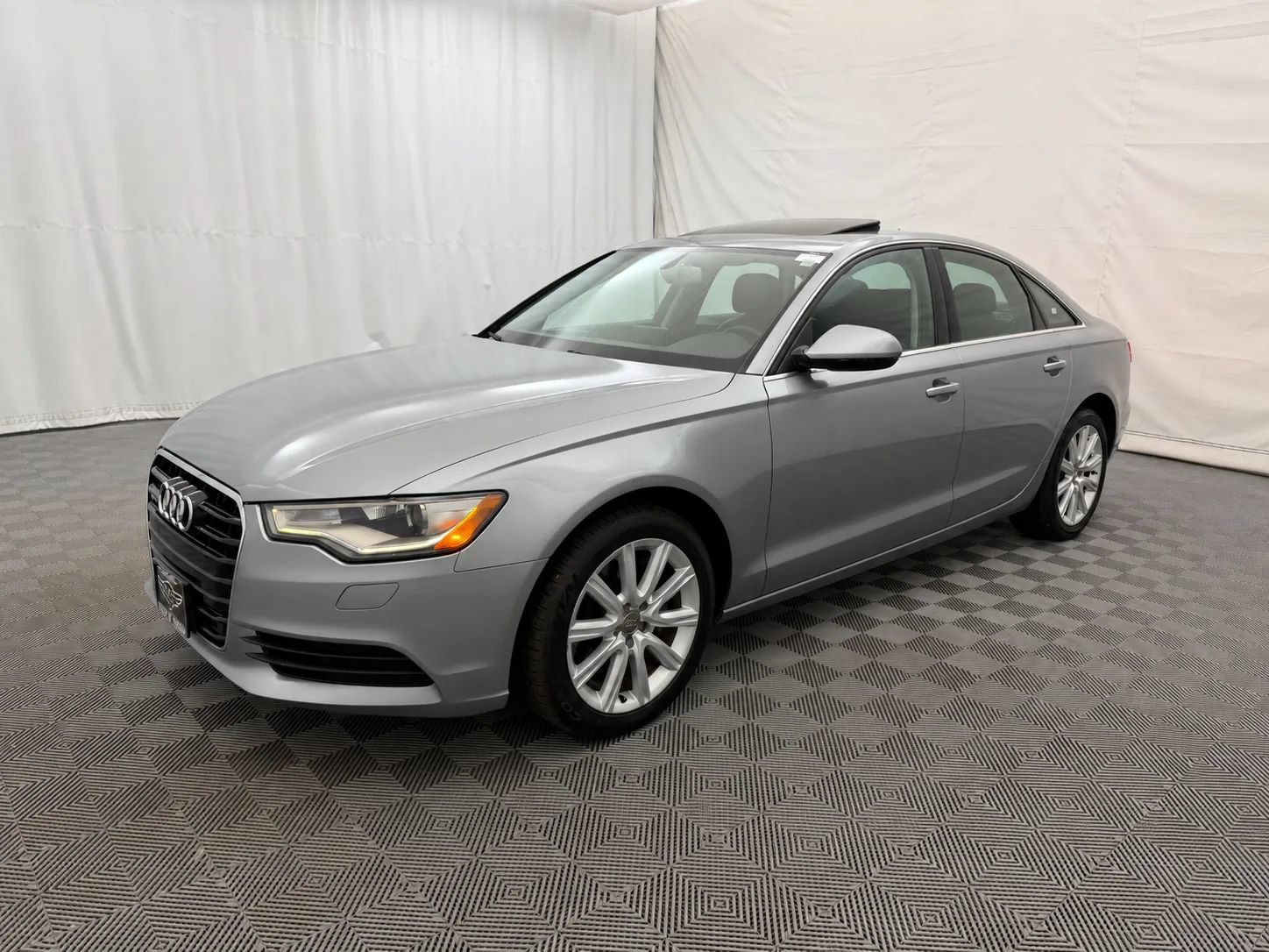 Used 2015 Audi A6 2.0T Premium Plus w/ Premium Plus Package AWD/4WD image 2