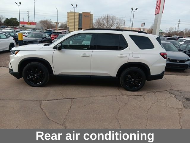New 2025 Honda Pilot Black Edition image 7