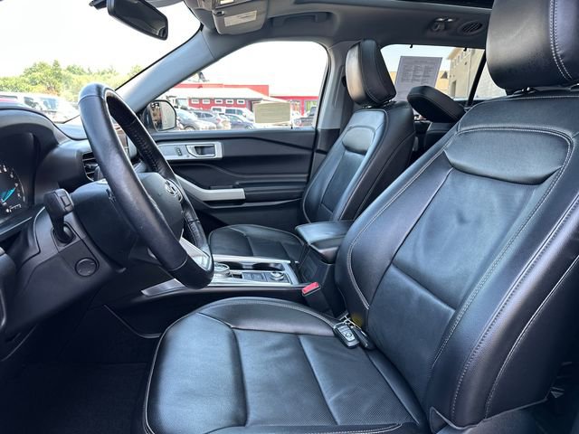Used 2022 Ford Explorer Limited w/ Class IV Trailer Tow Package image 39