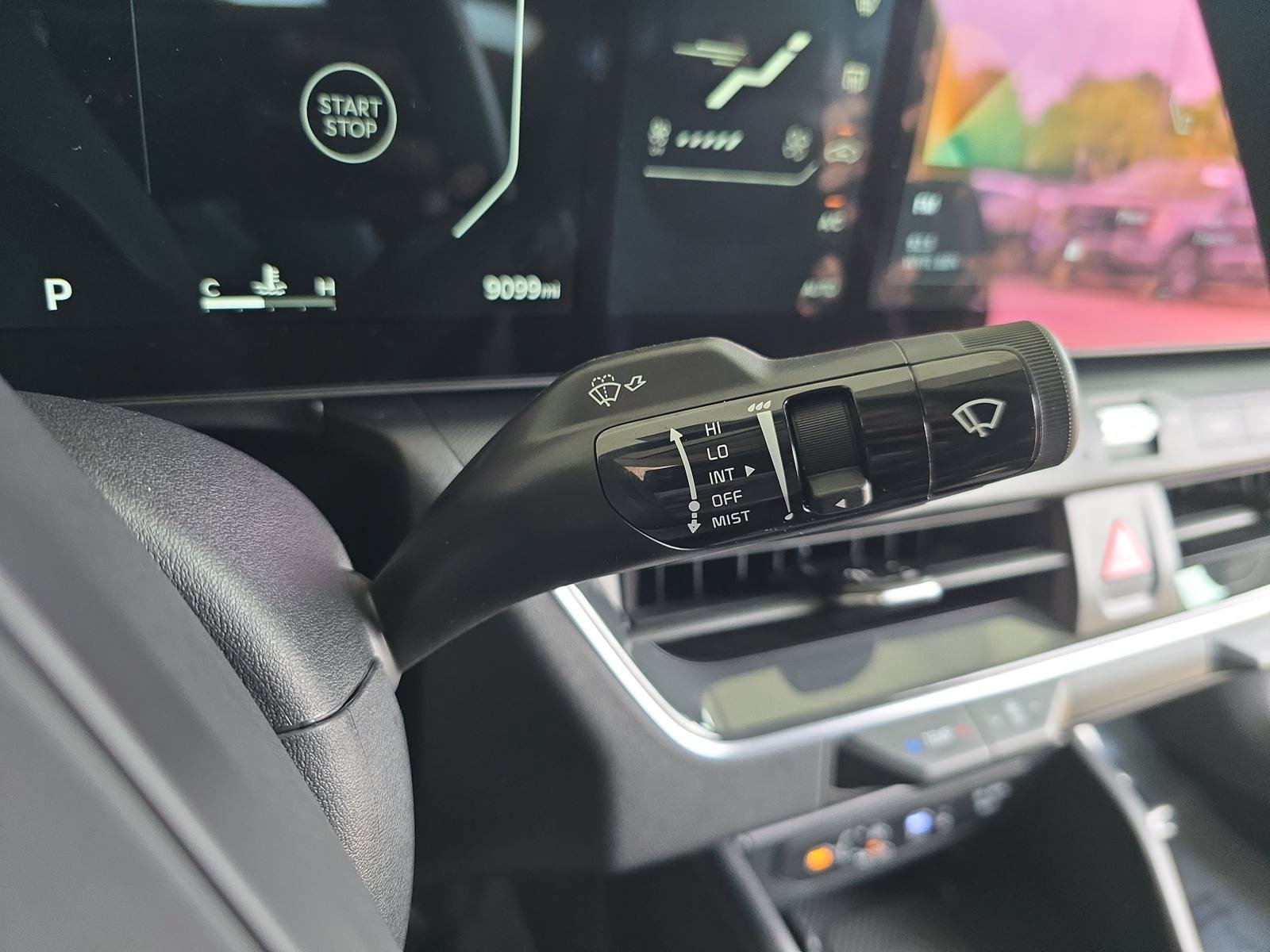 Used 2025 Kia K4 EX FWD image 25