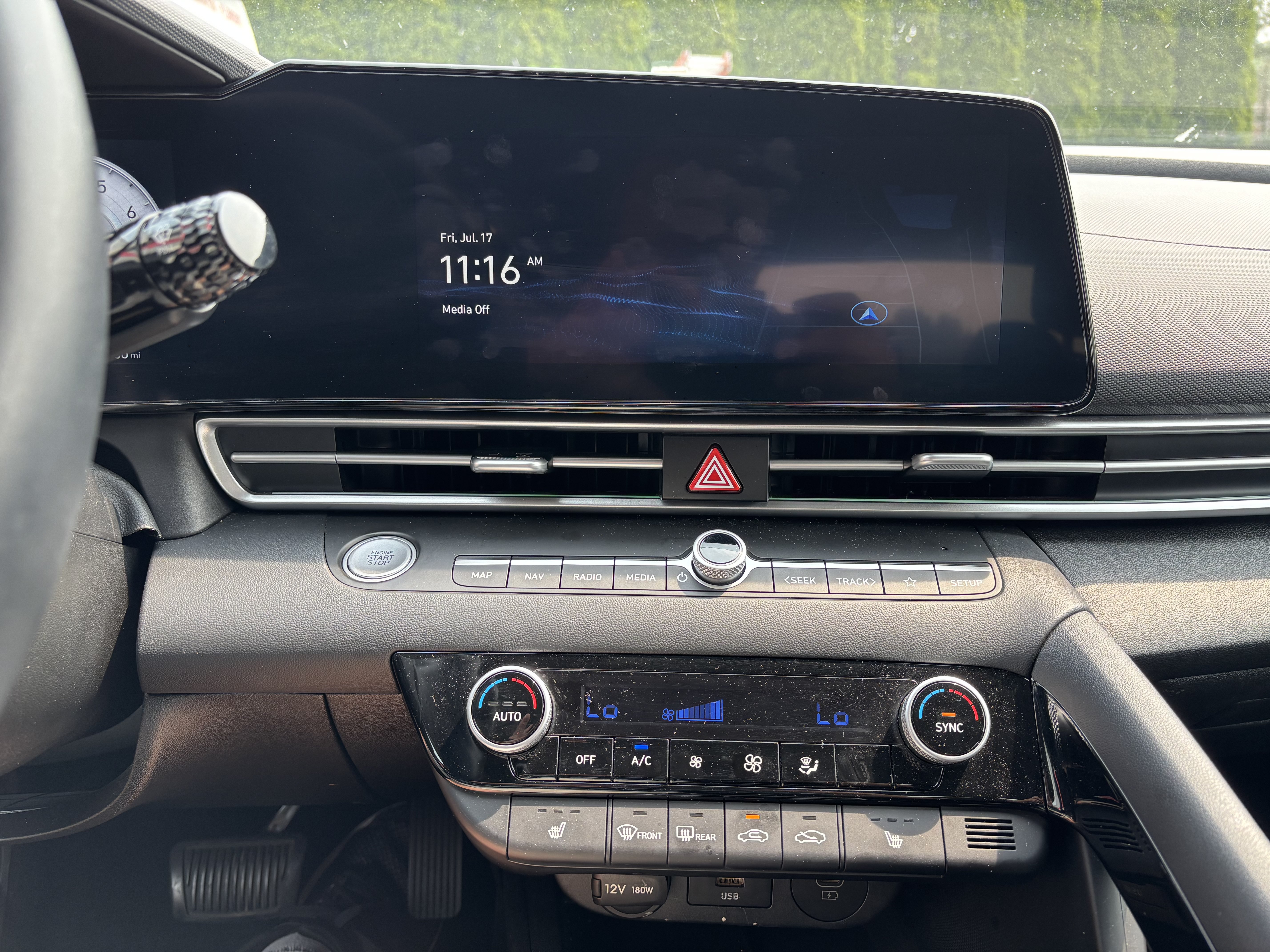 Used 2025 Hyundai Elantra SEL FWD image 25
