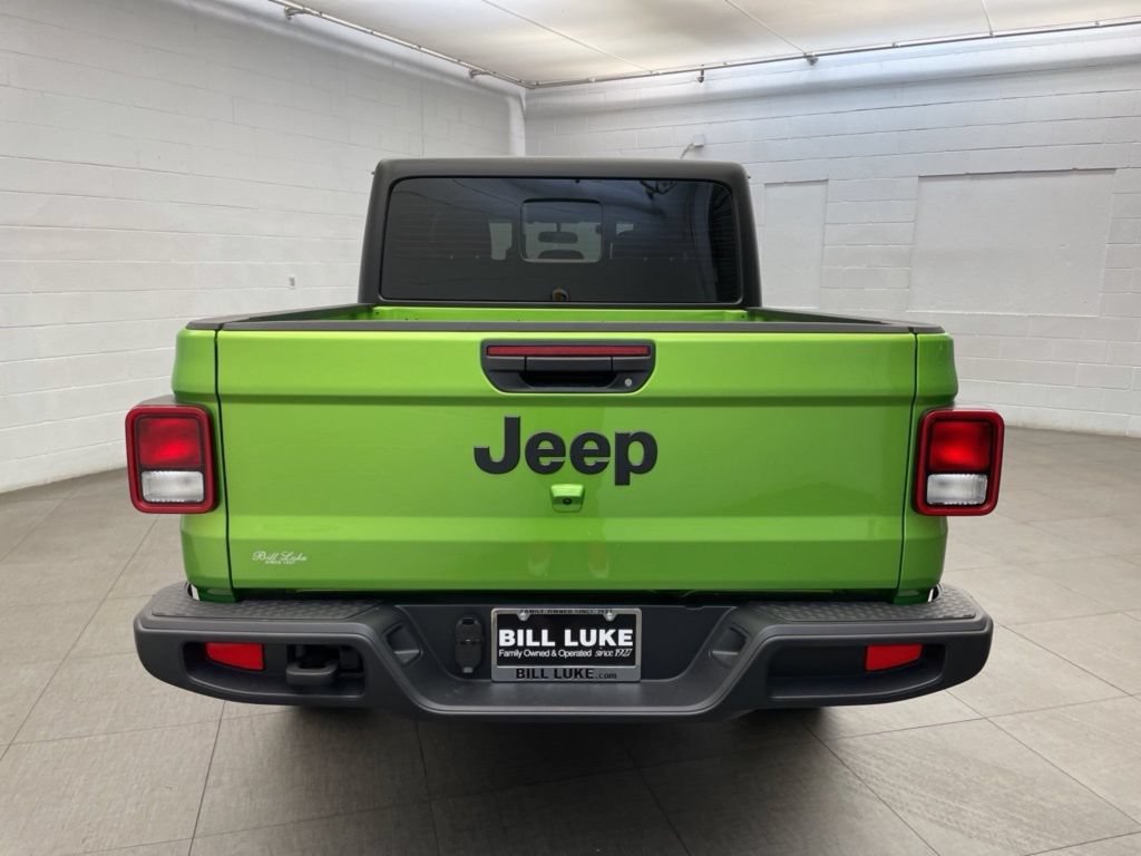 New 2026 Jeep Gladiator Sport AWD/4WD image 4