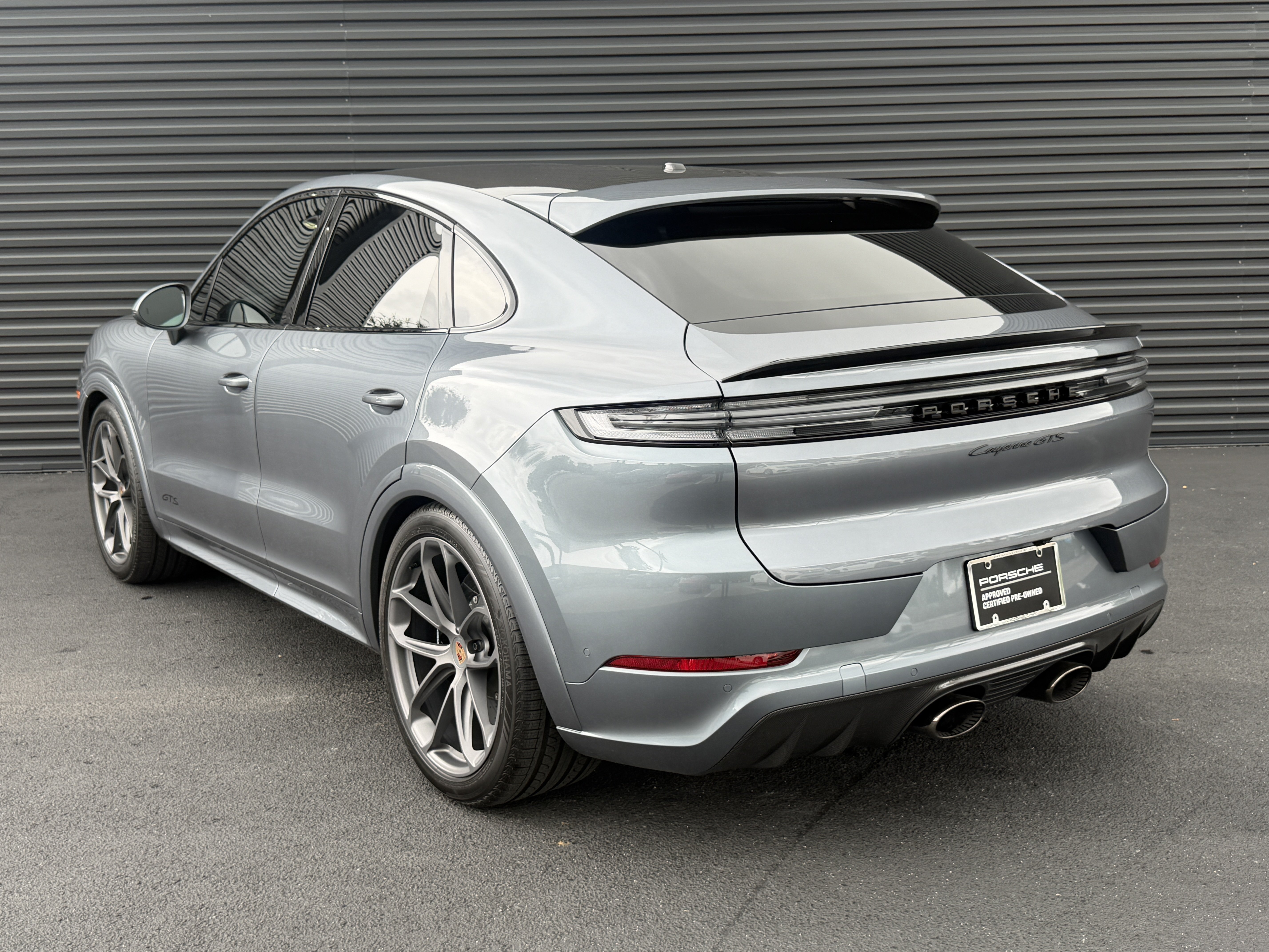 Certified 2026 Porsche Cayenne GTS AWD/4WD image 3