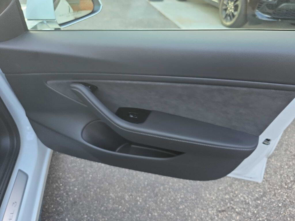 Used 2020 Tesla Model 3 Long Range image 19