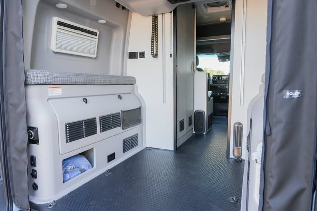 Used 2021 Mercedes-Benz Sprinter 2500 image 49