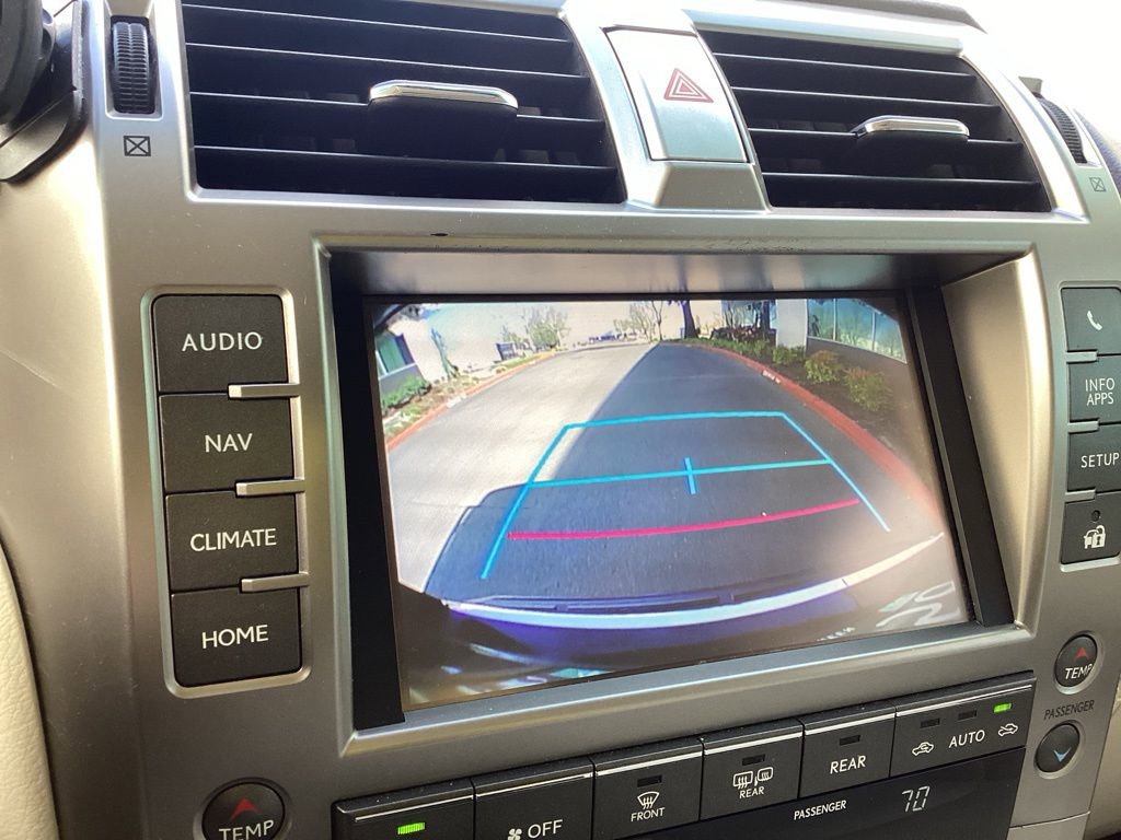 Used 2018 Lexus GX 460 Premium w/ Premium Package image 15