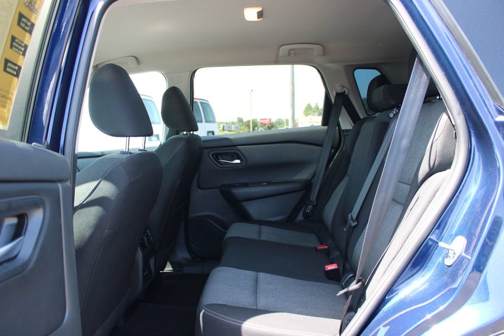 Used 2024 Nissan Rogue SV AWD/4WD image 26